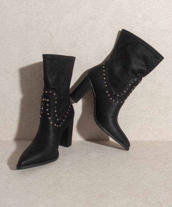 STUDDED COWGIRL HEELED BOOTS