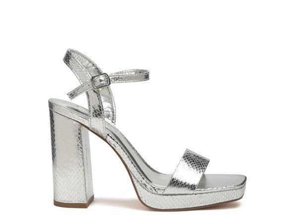 BLOCK HEEL OVER THE TOE STRAP SANDAL