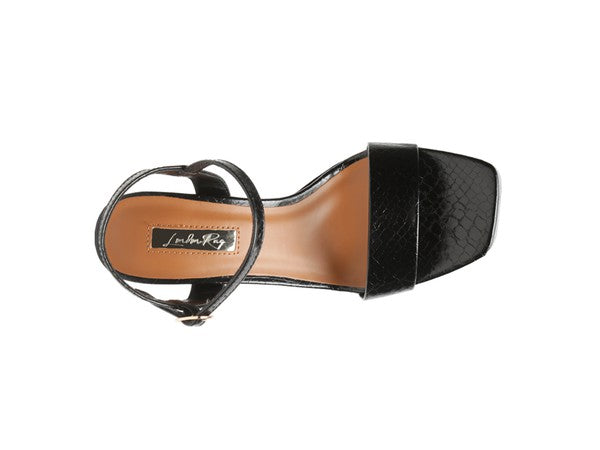 BLOCK HEEL OVER THE TOE STRAP SANDAL