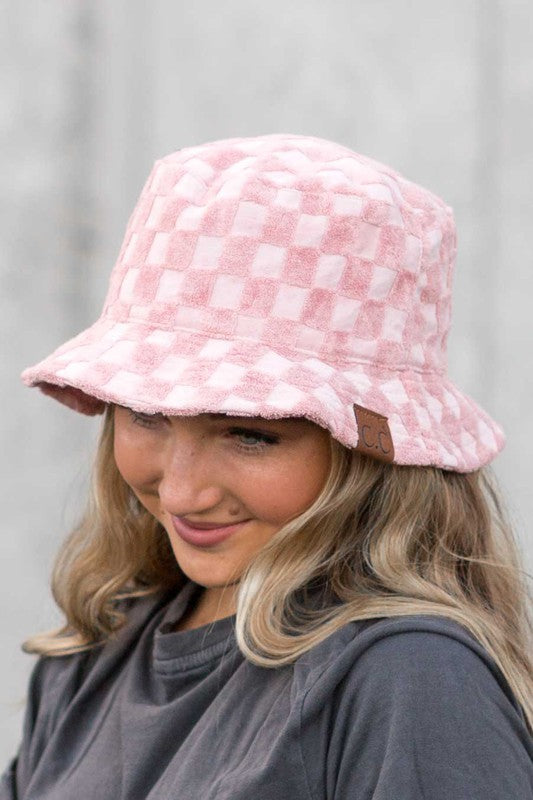 CHECKERED TERRY CLOTH BUCKET HAT