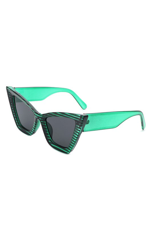 SQUARE RETRO CAT EYE SUNGLASSES